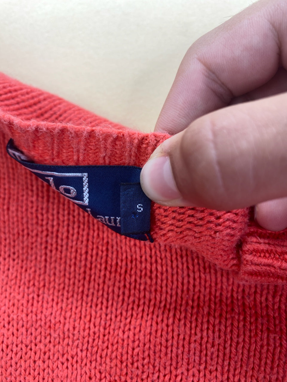 Pull Ralph Lauren col V rouge corail en soie – Homme M, photo 6